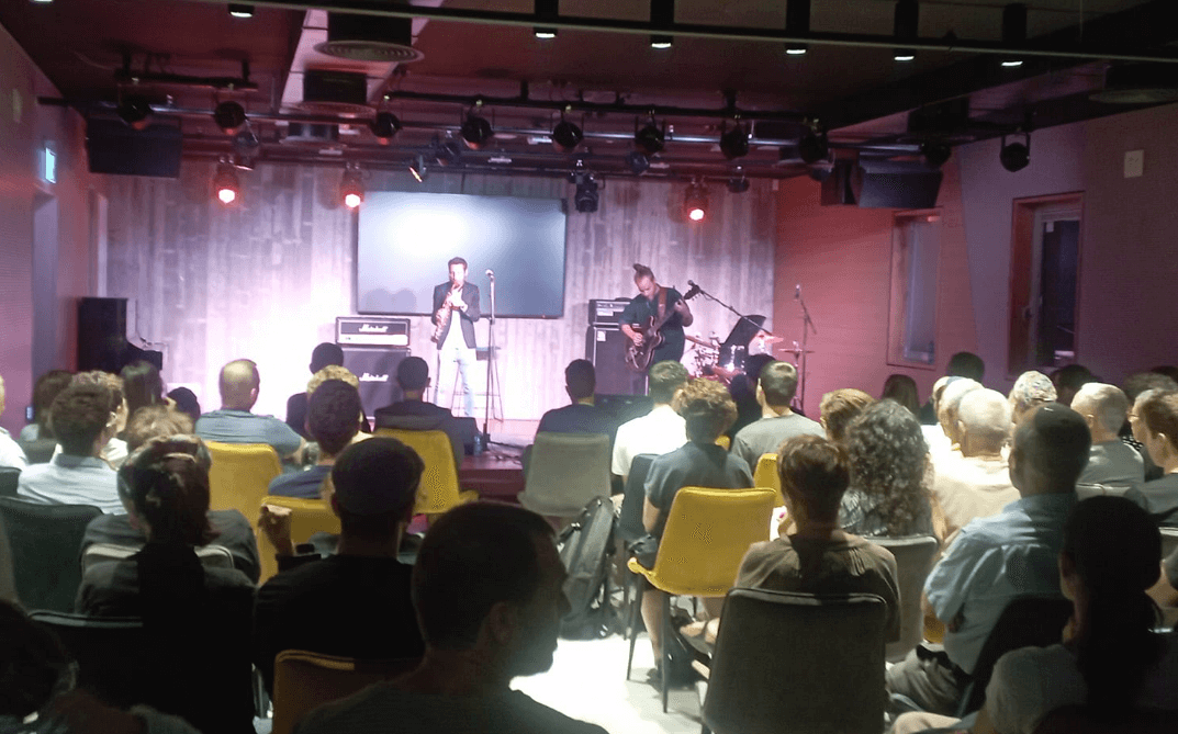 הסלון Hasalon - רעננה